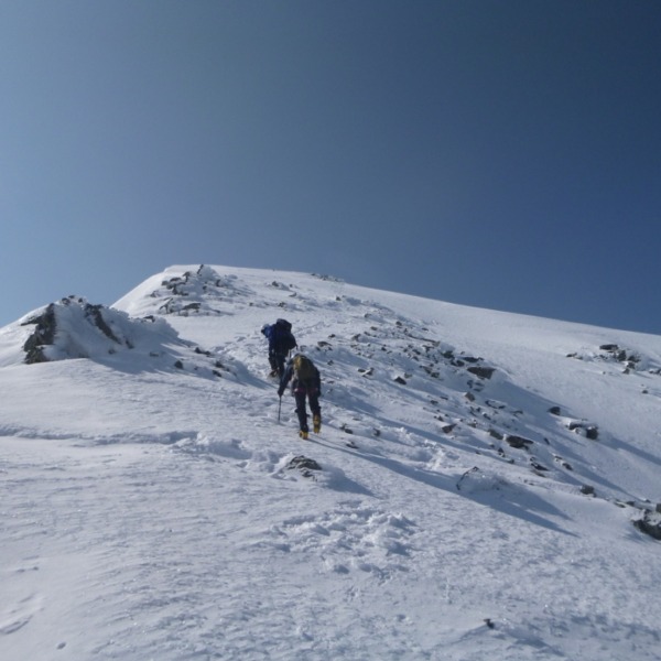残雪の奥穂高岳　アルパイン