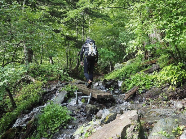 北岳へ白根御池小屋ルートで登る