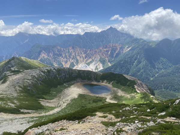 鷲羽池と槍ヶ岳