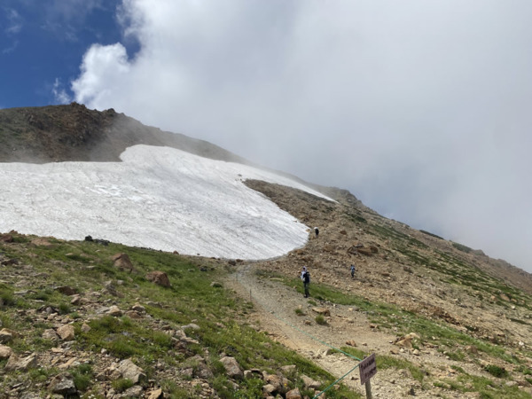 天狗山荘への稜線歩き