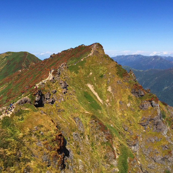 紅葉の谷川岳　日本三大急登西黒尾根を登る