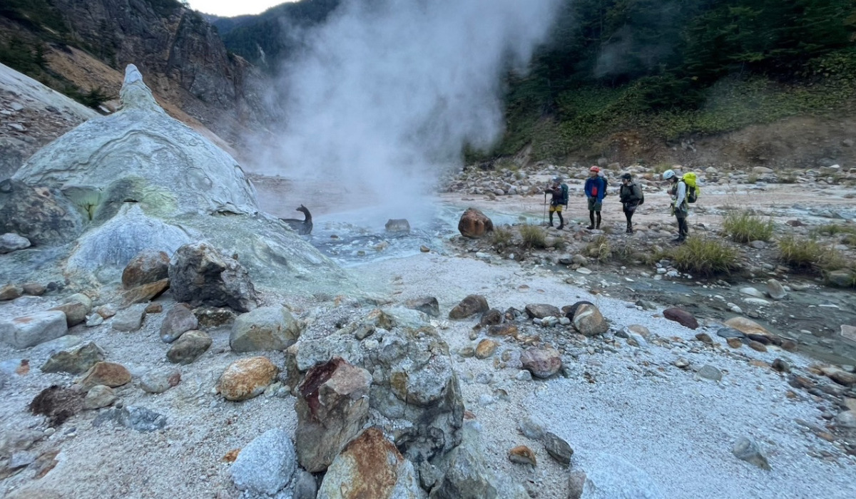 伊藤新道（復活した古道を歩く）