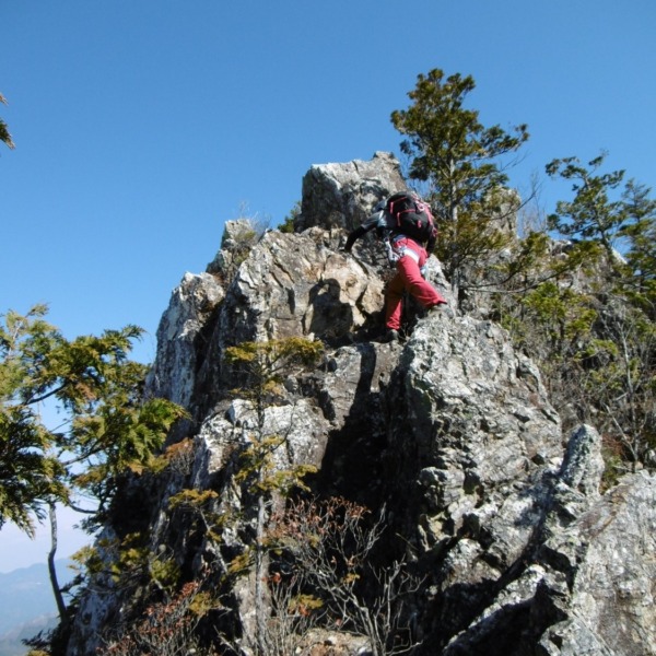 両神山　赤岩尾根　薮岩グレードハイキング