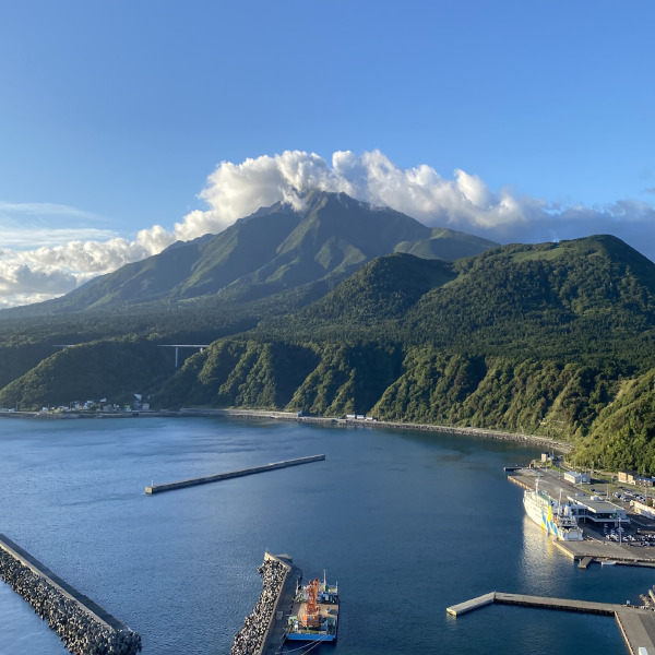 最北の『日本百名山』利尻山と花の礼文島　４日間