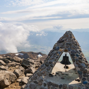 八甲田山・岩木山 （酸ヶ湯温泉宿泊・日本百名山2座登頂）