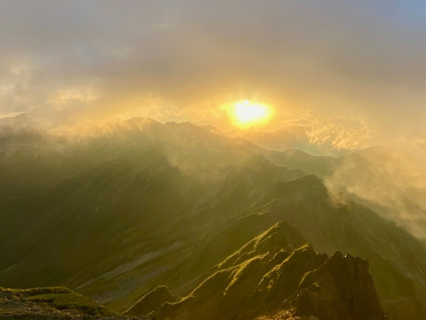 水晶岳