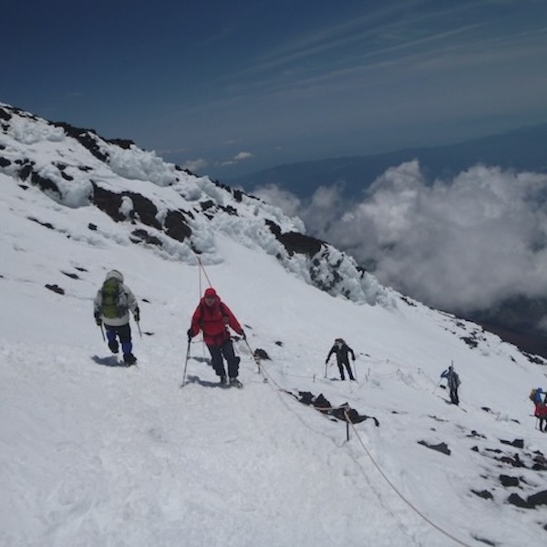 富士山　残雪期登頂