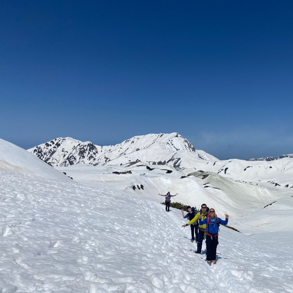 【プライベートガイド企画】立山　残雪の立山周遊