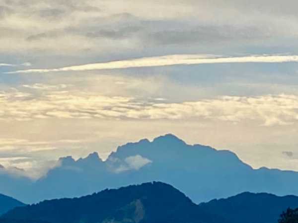 早月尾根で剱岳