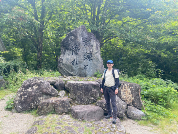 早月尾根で剱岳