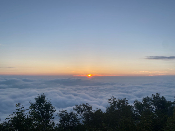 早月尾根で剱岳